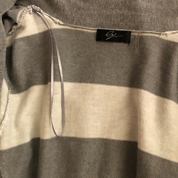 Oyn oxn striped Cardigan Sweater Large Woman’s coat Gray White soft Comfy - Picture 5 of 9